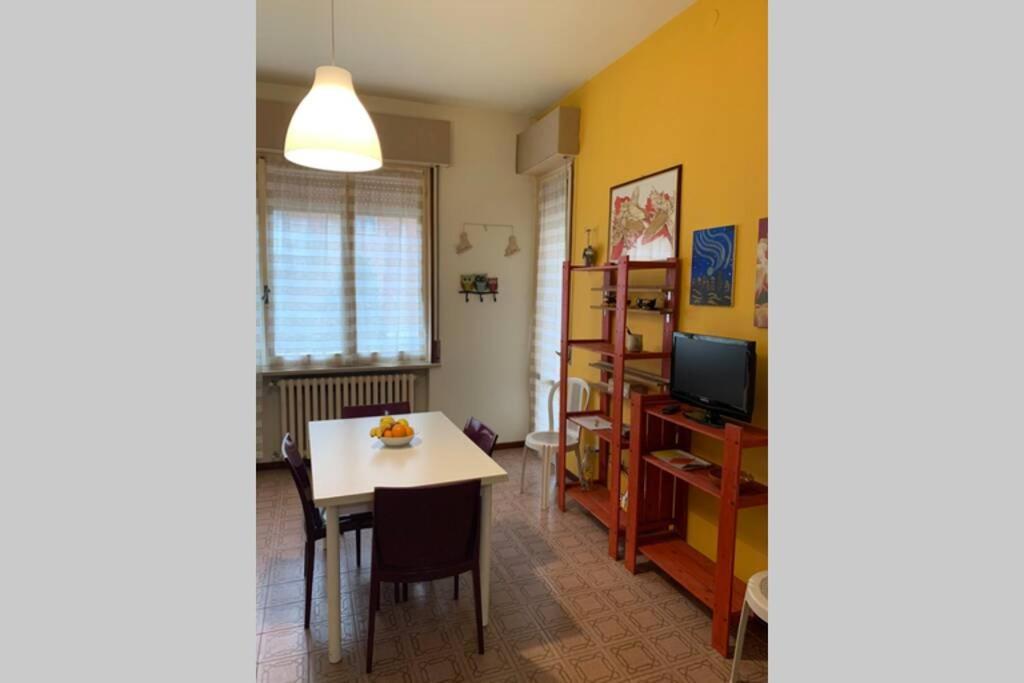 A Casa Da Claudio Appartement Parma Buitenkant foto